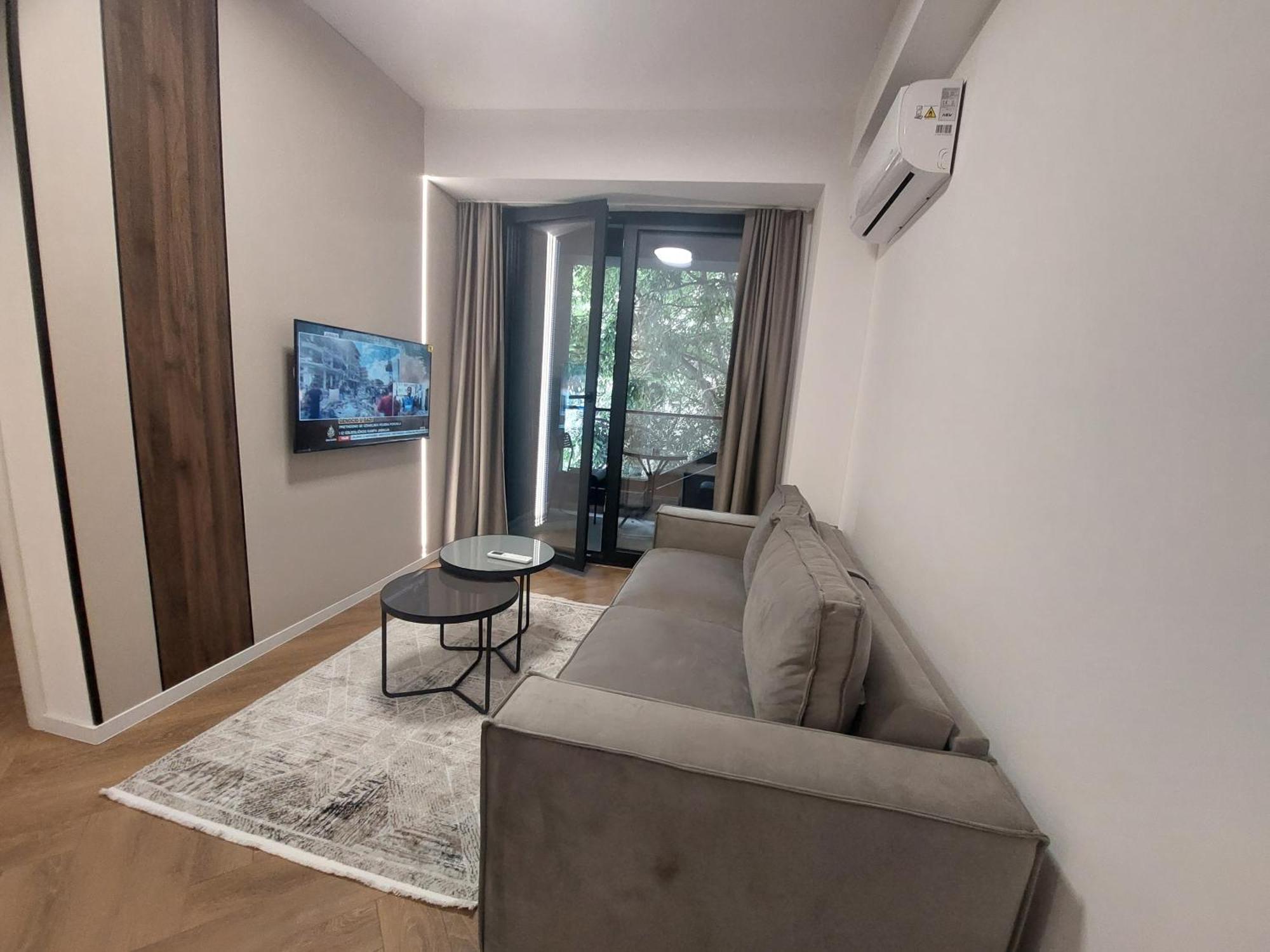 Executive Suites By Modern Living Skopje Exterior photo