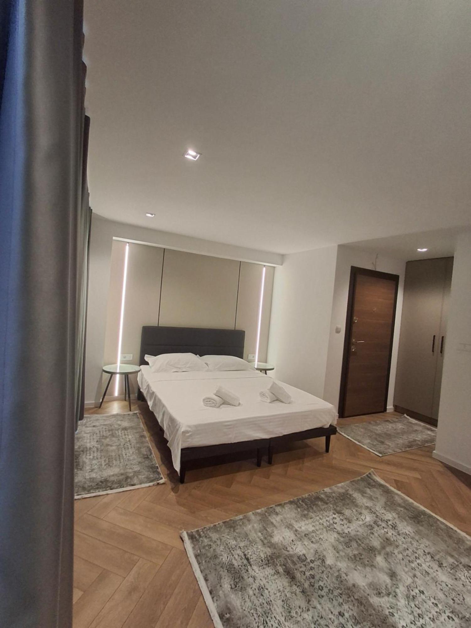 Executive Suites By Modern Living Skopje Exterior photo