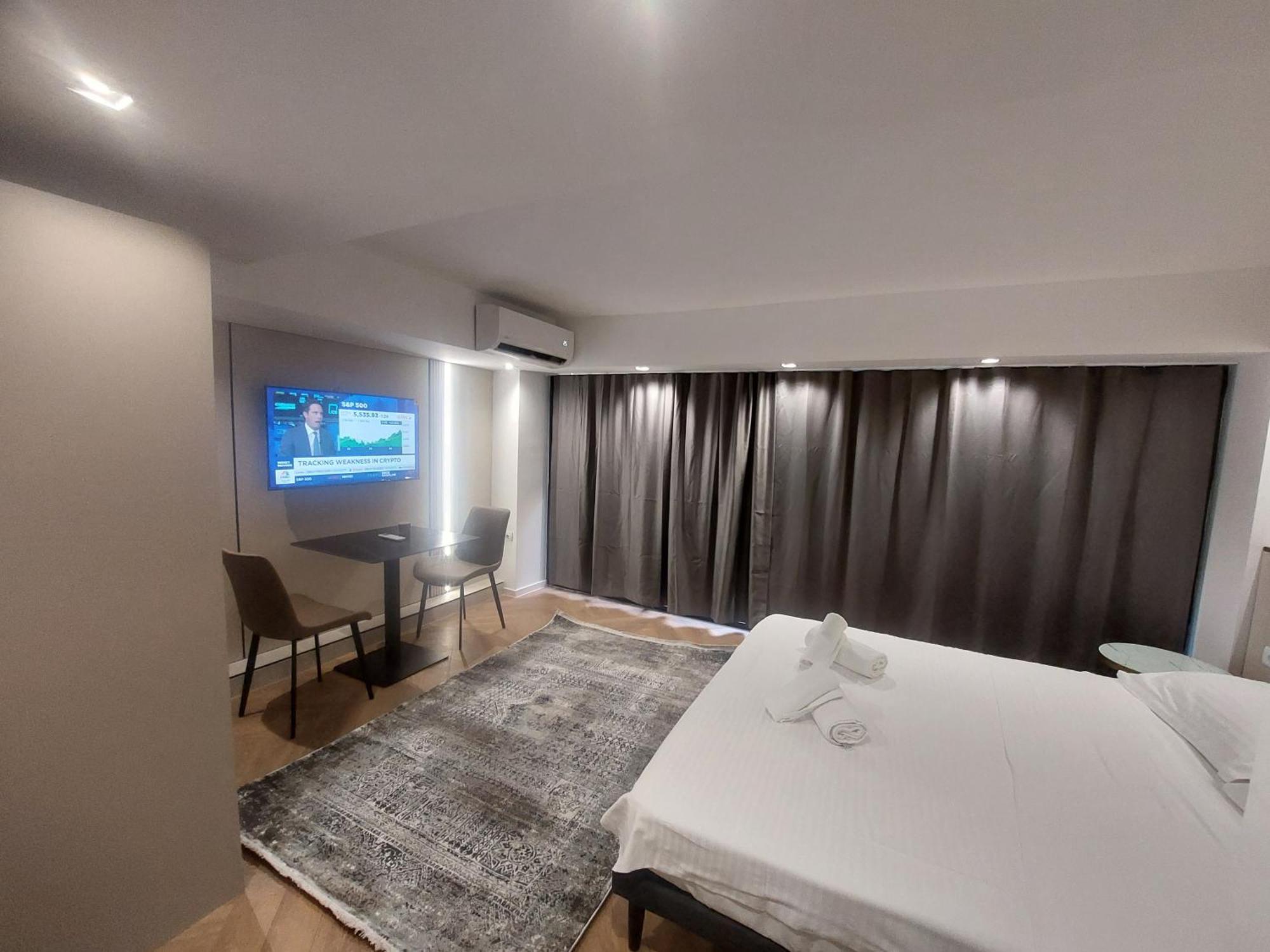 Executive Suites By Modern Living Skopje Exterior photo