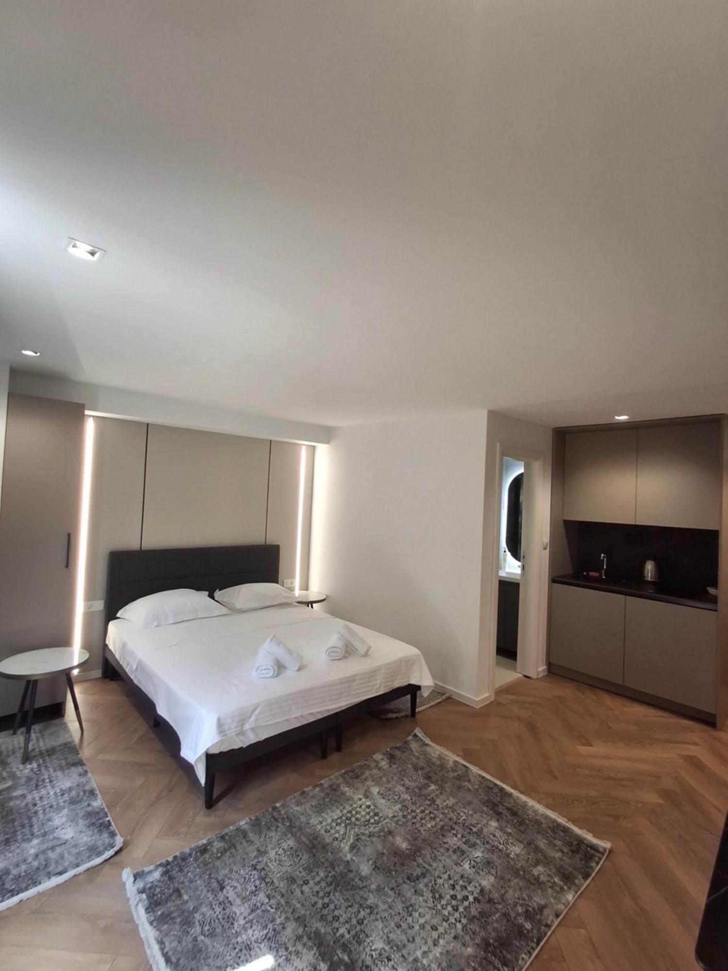 Executive Suites By Modern Living Skopje Exterior photo