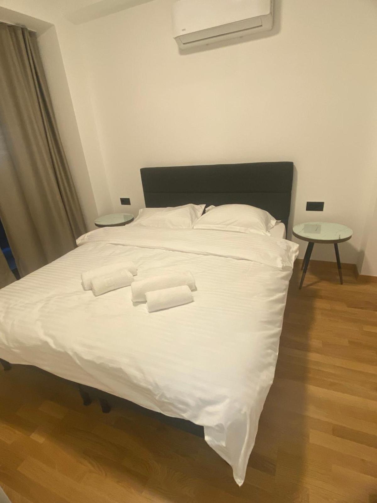 Executive Suites By Modern Living Skopje Room photo